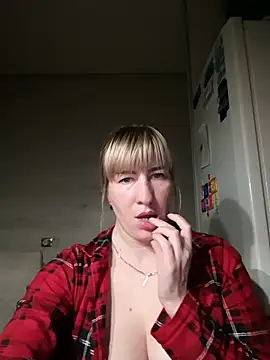 Snapshot of babyjessi chatting on October 22, 9:13 pm babyjessi online show from October 22, 9:13 pm