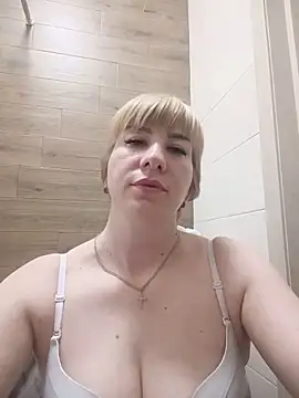 babyjessi online show from June 11, 10:45 am