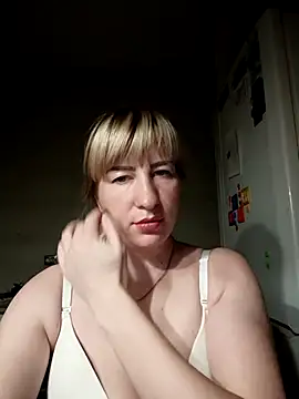 Snapshot of babyjessi chatting on October 28, 9:47 pm babyjessi online show from October 28, 9:47 pm