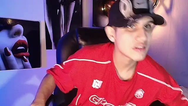 Snapshot of _realwav chatting on November 2, 5:56 am realwav online show from November 2, 5:56 am