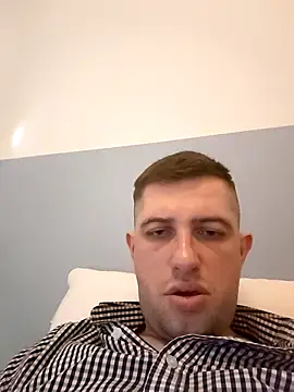 32nsingle online show from February 21, 2:08 pm