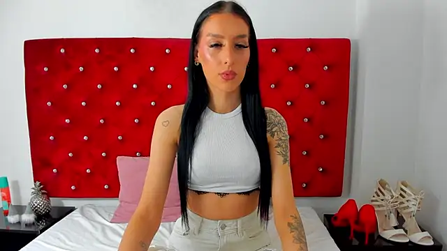 PleasureJasmine online show from February 8, 10:35 am