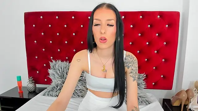 PleasureJasmine online show from November 4, 9:02 am