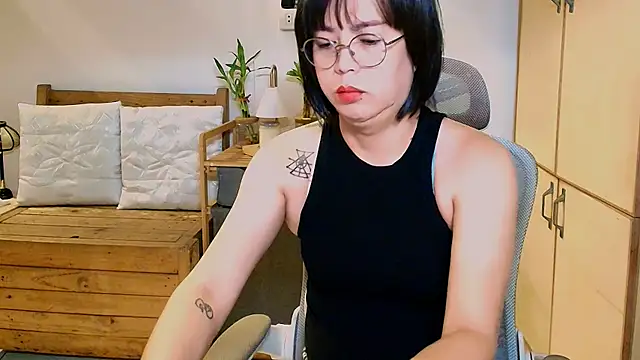 moriliciousxxx online show from May 20, 11:46 pm
