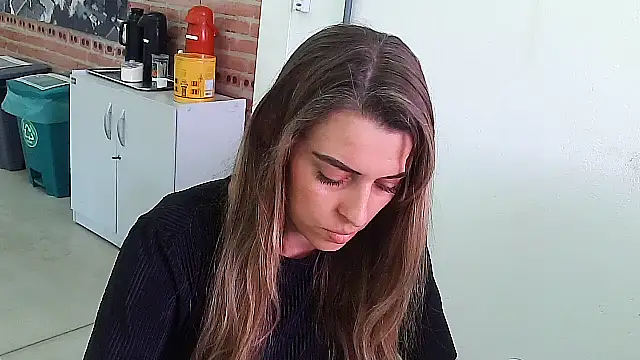 Snapshot of SweetGraciosa chatting on September 19, 6:01 pm SweetGraciosa online show from September 19, 6:01 pm