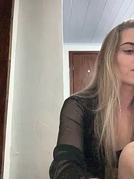 Snapshot of SweetGraciosa chatting on November 8, 2:26 am SweetGraciosa online show from November 8, 2:26 am