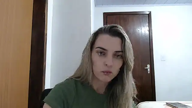 Snapshot of SweetGraciosa chatting on November 8, 11:30 pm SweetGraciosa online show from November 8, 11:30 pm