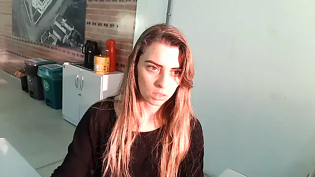 Snapshot of SweetGraciosa chatting on September 23, 8:27 pm SweetGraciosa online show from September 23, 8:27 pm