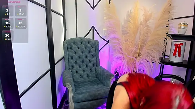 NahomiRichards  online show from February 25, 4:23 am