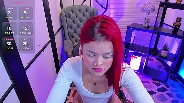 NahomiRichards  online show from November 18, 5:22 am