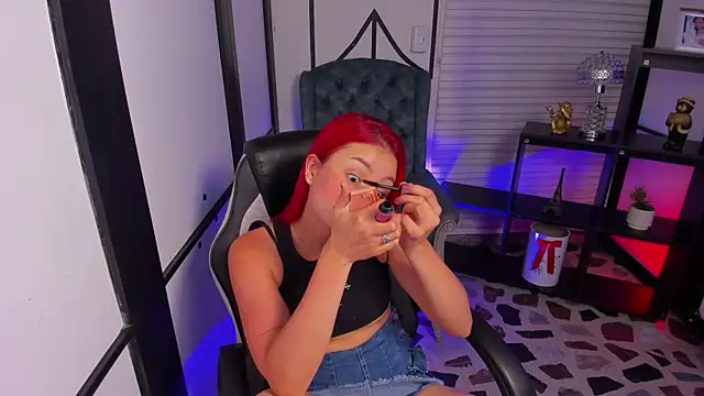 NahomiRichards  online show from October 23, 4:44 am