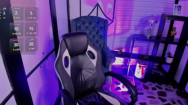 NahomiRichards  online show from October 28, 9:19 am