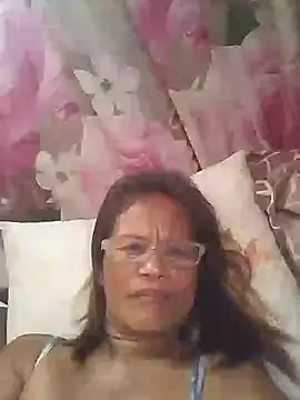 Kristen05 online show from November 18, 4:38 am