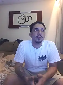 Snapshot of branquintatto chatting on November 11, 5:13 am branquintatto online show from November 11, 5:13 am