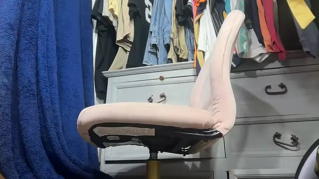 bearcub300 online show from November 15, 8:51 am