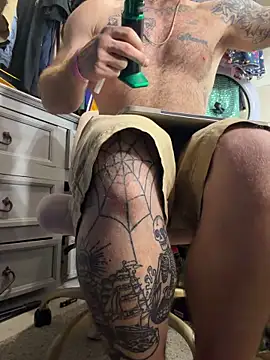 bearcub300 online show from October 22, 5:40 am