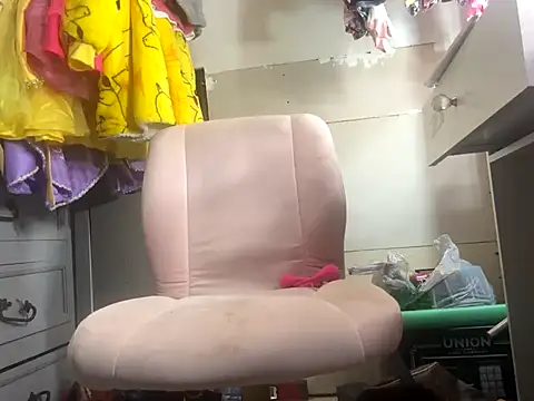 bearcub300 online show from September 13, 11:49 pm