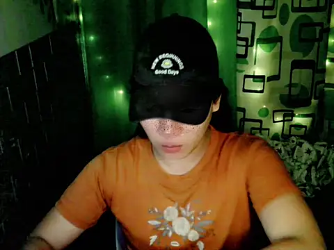 urdreamgirljacky online show from December 15, 1:39 pm