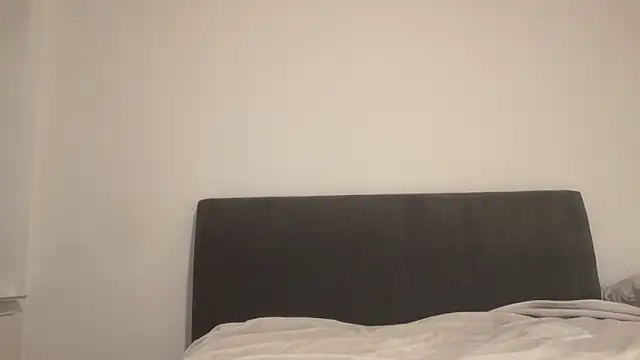 prettyykitty22 online show from June 15, 3:40 am