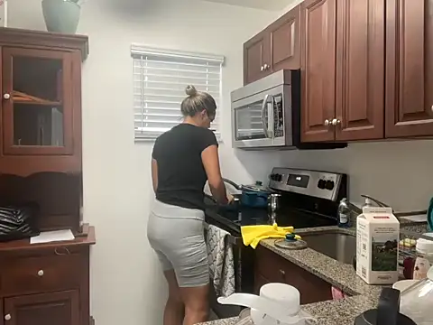 prettyykitty22 online show from September 23, 3:19 pm