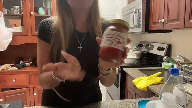 prettyykitty22 online show from November 19, 12:43 am