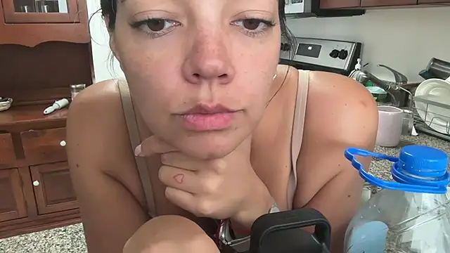 prettyykitty22 online show from January 11, 6:37 pm