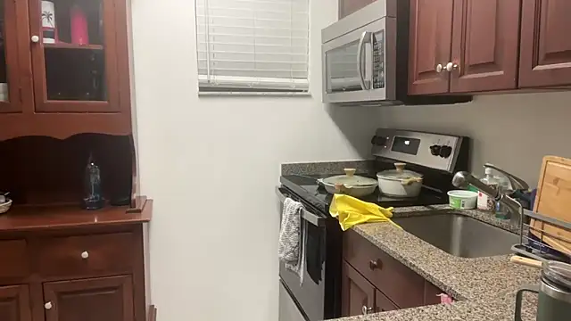 prettyykitty22 online show from November 11, 2:28 am