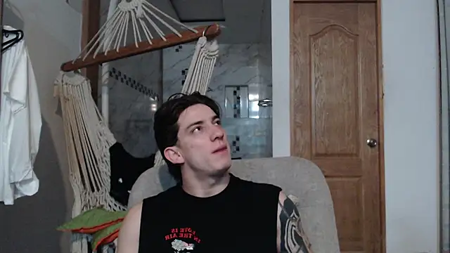 Snapshot of AteneoJr chatting on November 12, 4:16 am AteneoJr online show from November 12, 4:16 am