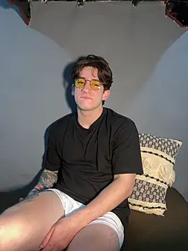 AteneoJr online show from March 11, 12:15 am