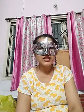 Snapshot of thanusi_2 chatting on June 6, 5:29 pm thanusi 2 online show from June 6, 5:29 pm