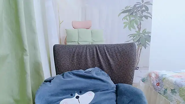Winnie-01 online show from May 28, 3:25 am