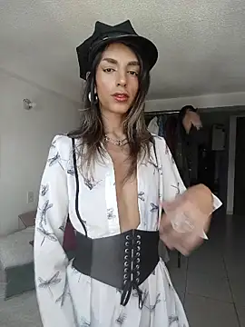 Theevae online show from March 31, 4:20 pm