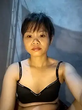 LinhNa999 online show from September 23, 4:52 am