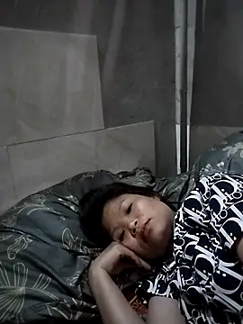 LinhNa999 online show from April 4, 1:50 pm