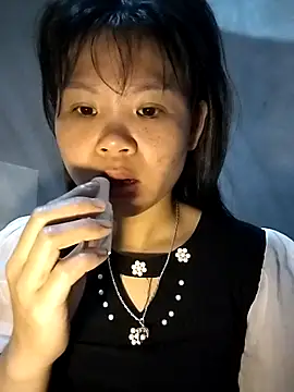 LinhNa999 online show from March 17, 2:03 am