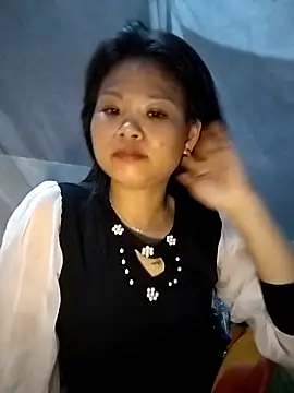 LinhNa999 online show from February 16, 1:37 am