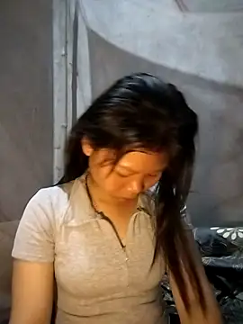 LinhNa999 online show from April 2, 12:56 pm