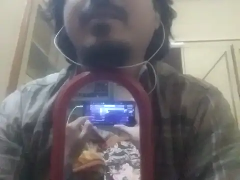 Snapshot of mahesh369369 chatting on December 4, 2:38 pm mahesh369369 online show from December 4, 2:38 pm