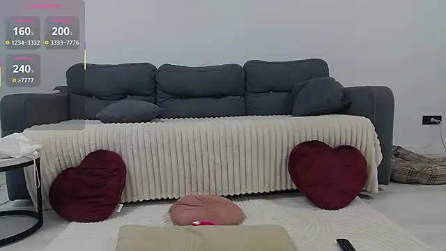 EmmaWil online show from December 4, 3:11 pm