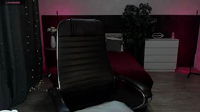 Sexy Alexia69 online show from November 2, 2:11 pm