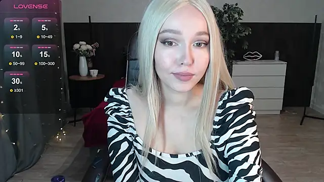 Sexy Alexia69 online show from November 6, 5:39 pm