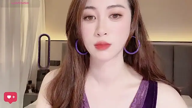 wuyueaini online show from May 13, 5:58 am