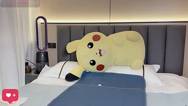 wuyueaini online show from April 16, 6:25 am