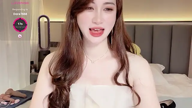 wuyueaini online show from June 19, 6:30 am