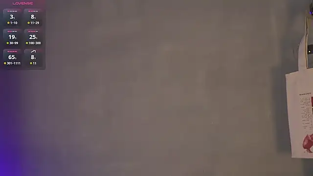 Snapshot of samycute_ chatting on June 28, 5:03 am samycute online show from June 28, 5:03 am
