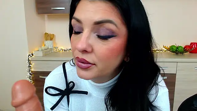 Snapshot of KimoraJoy chatting on November 19, 8:53 pm KimoraJoy online show from November 19, 8:53 pm