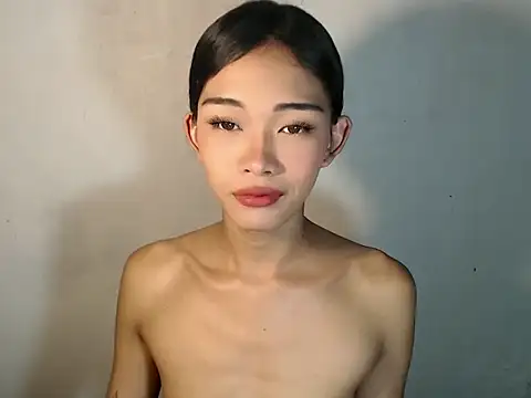 holyakiesha online show from February 6, 2:02 pm