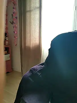 Mila Luciphya online show from November 13, 9:35 am