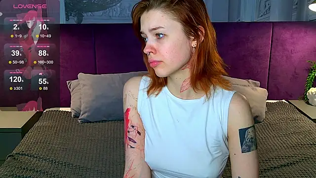 Snapshot of RedSpark_ chatting on September 19, 5:44 am RedSpark online show from September 19, 5:44 am