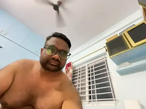 snickersnee online show from October 11, 4:08 pm